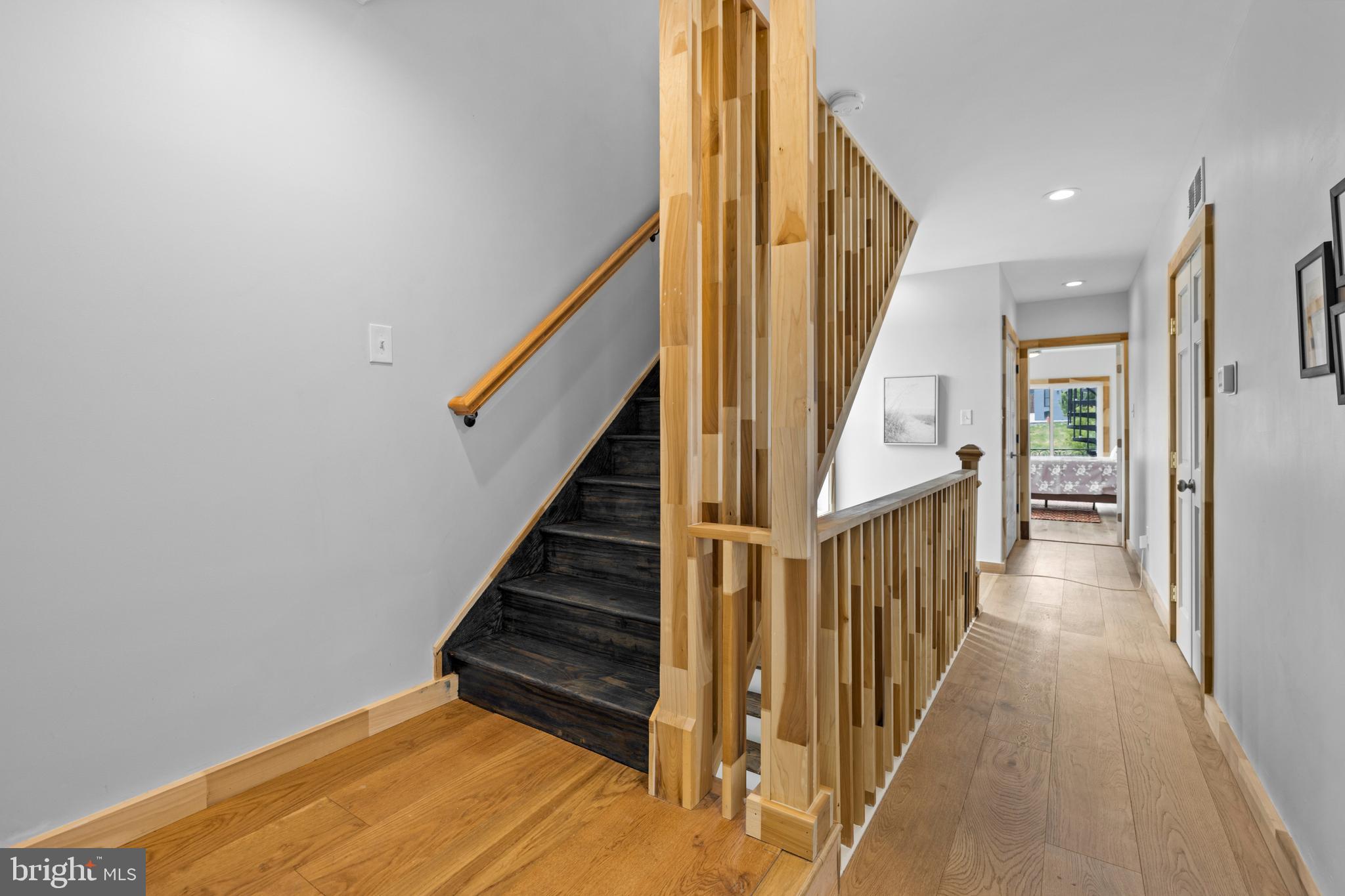 1406 N BROADWAY