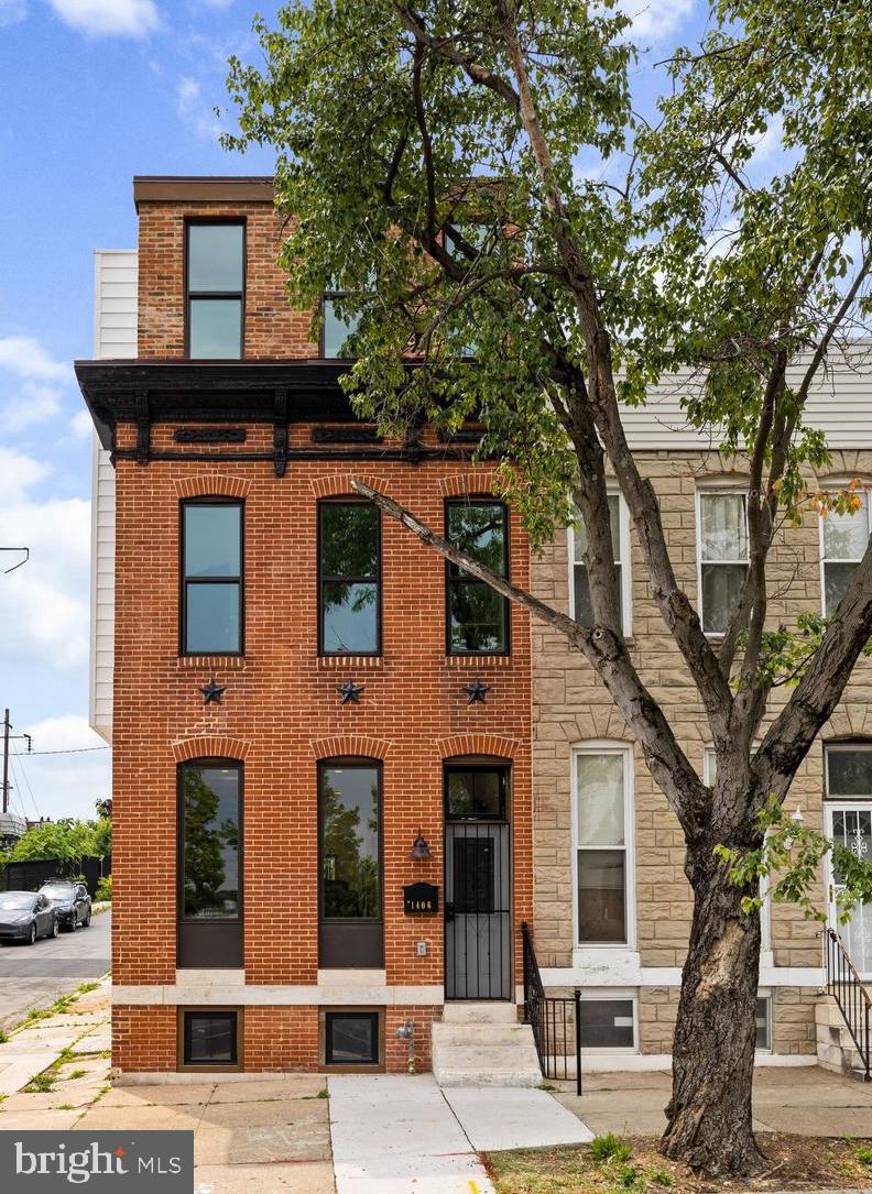 1406 N BROADWAY