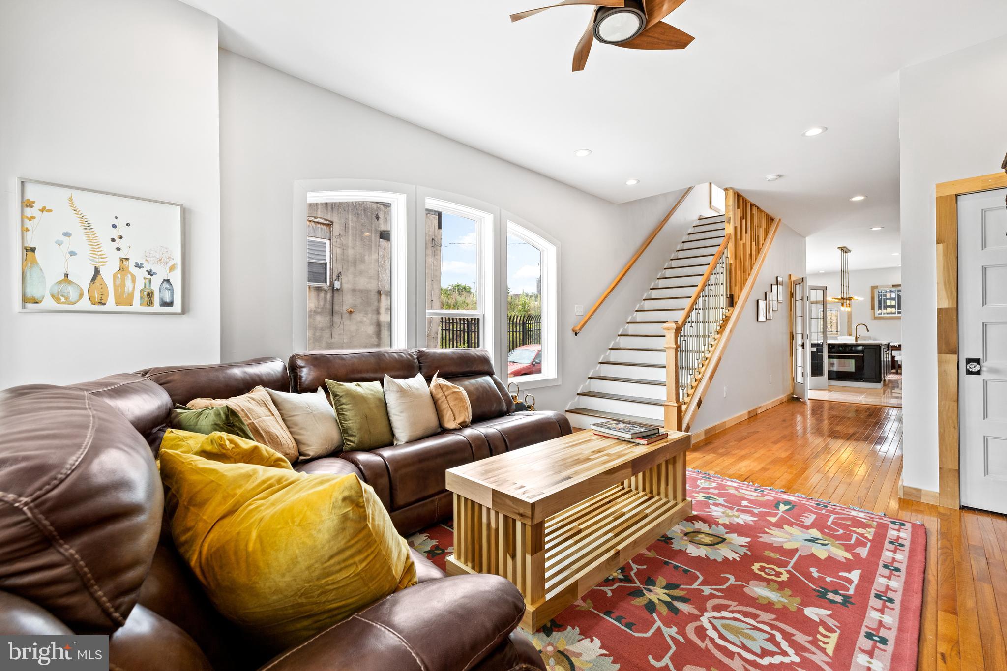 1406 N BROADWAY