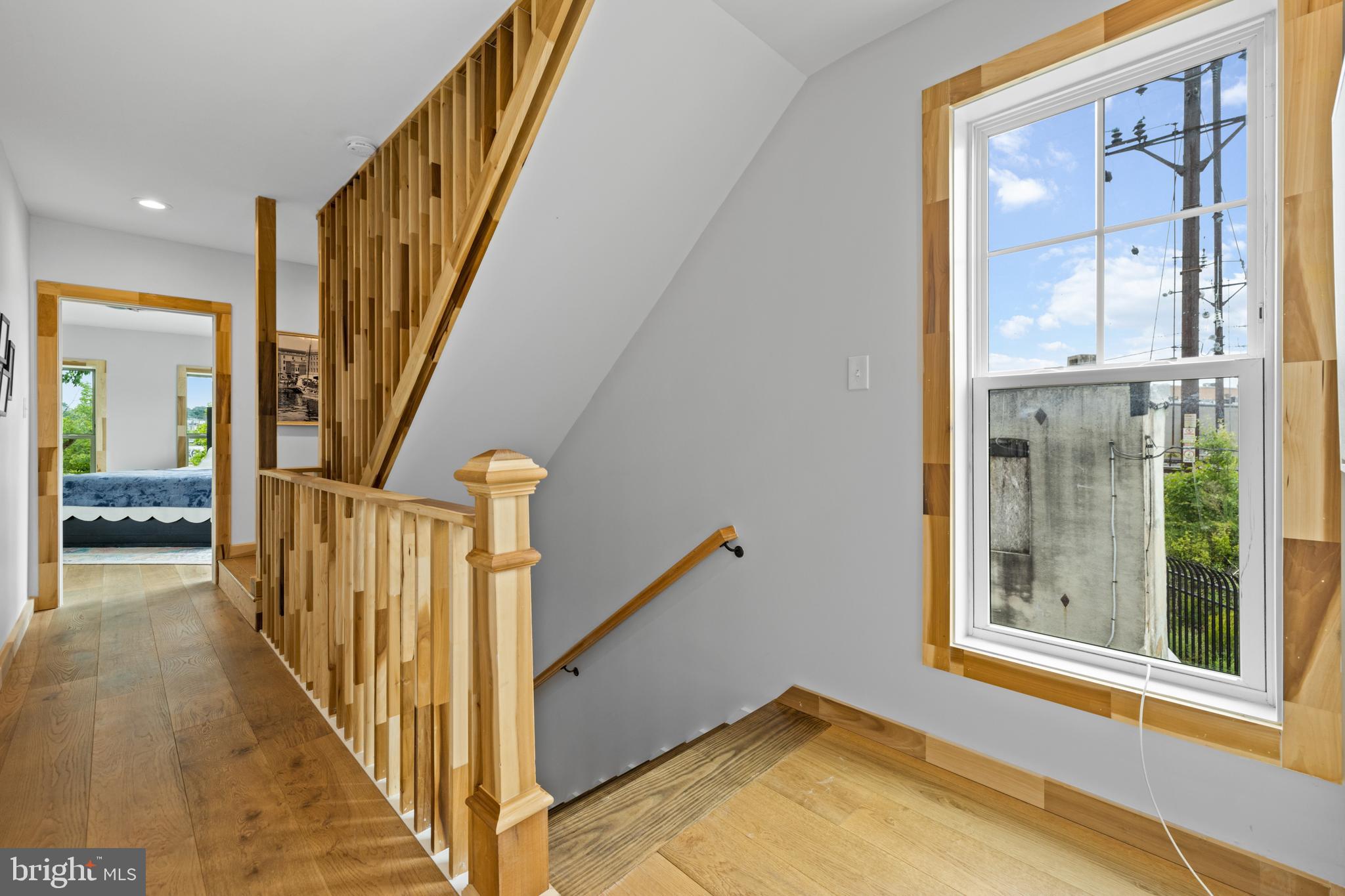 1406 N BROADWAY