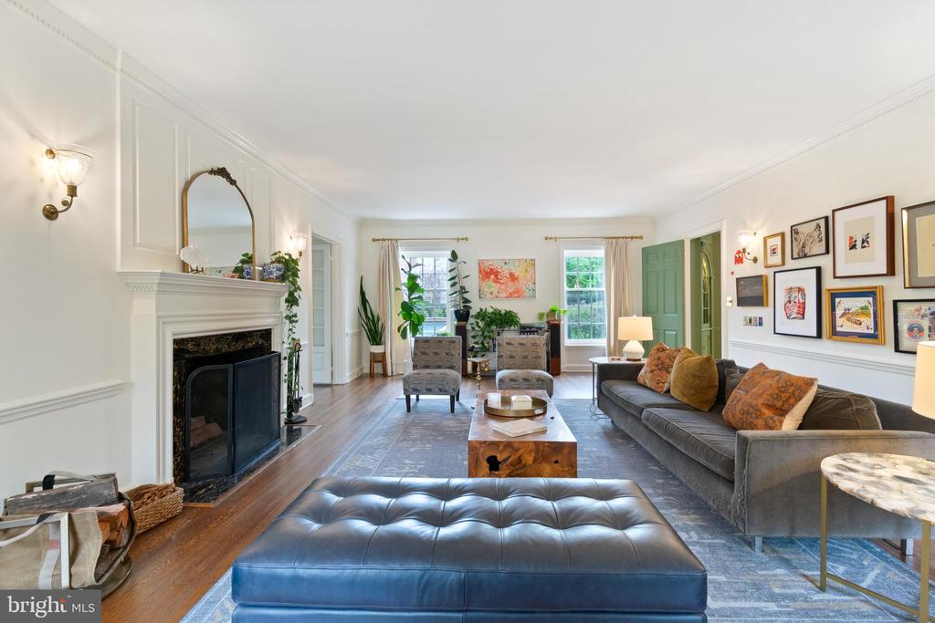 211 LAMBETH ROAD