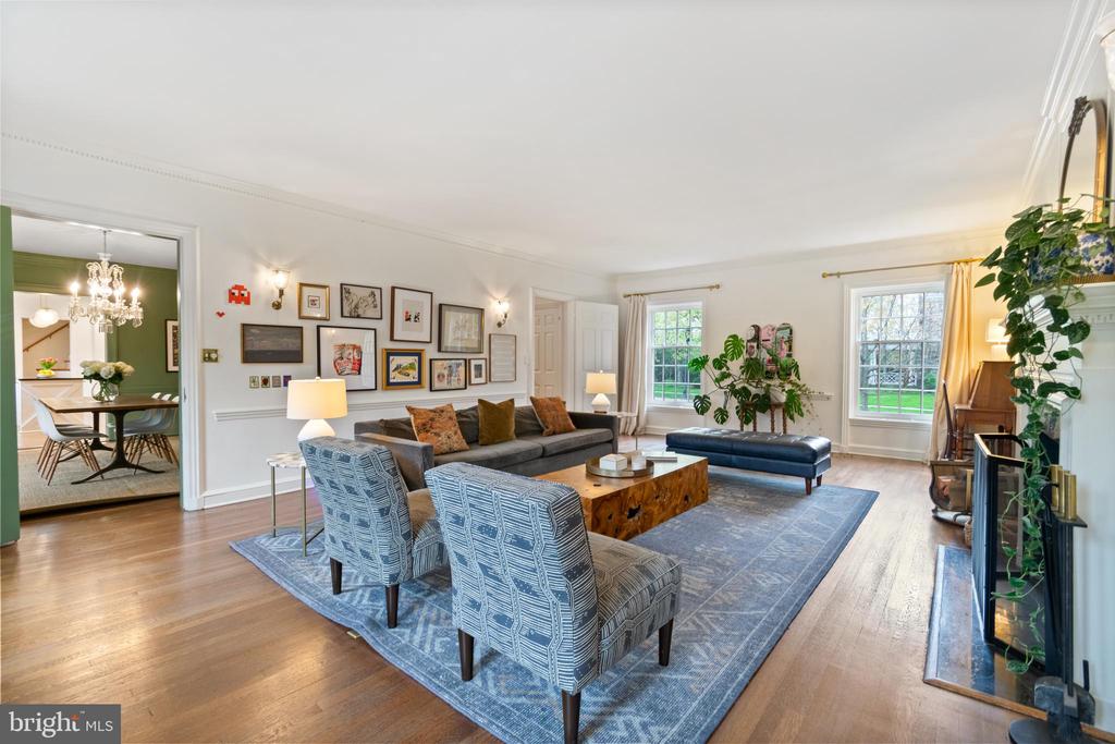 211 LAMBETH ROAD