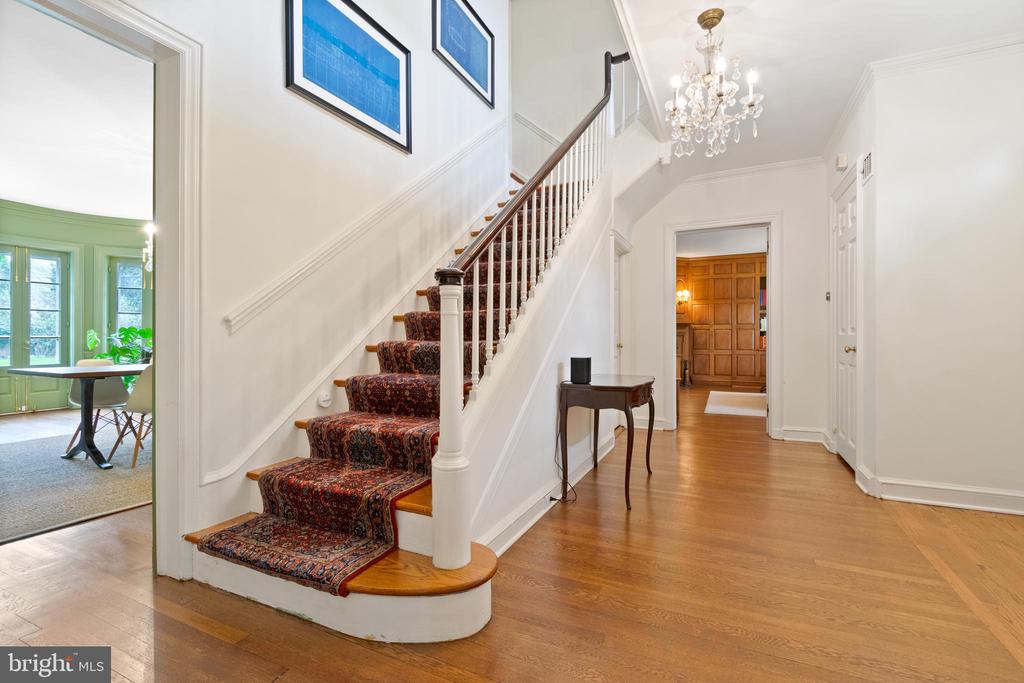 211 LAMBETH ROAD