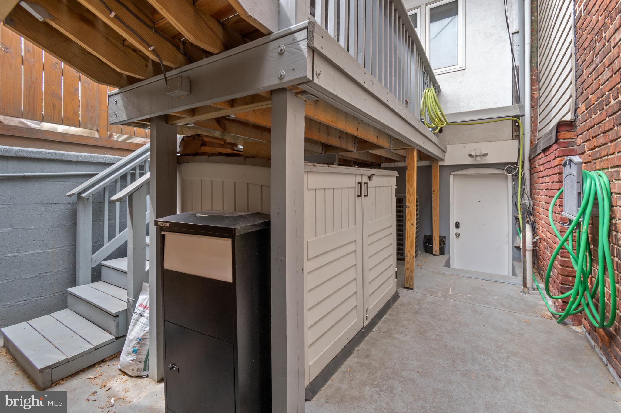 705 S CONKLING STREET