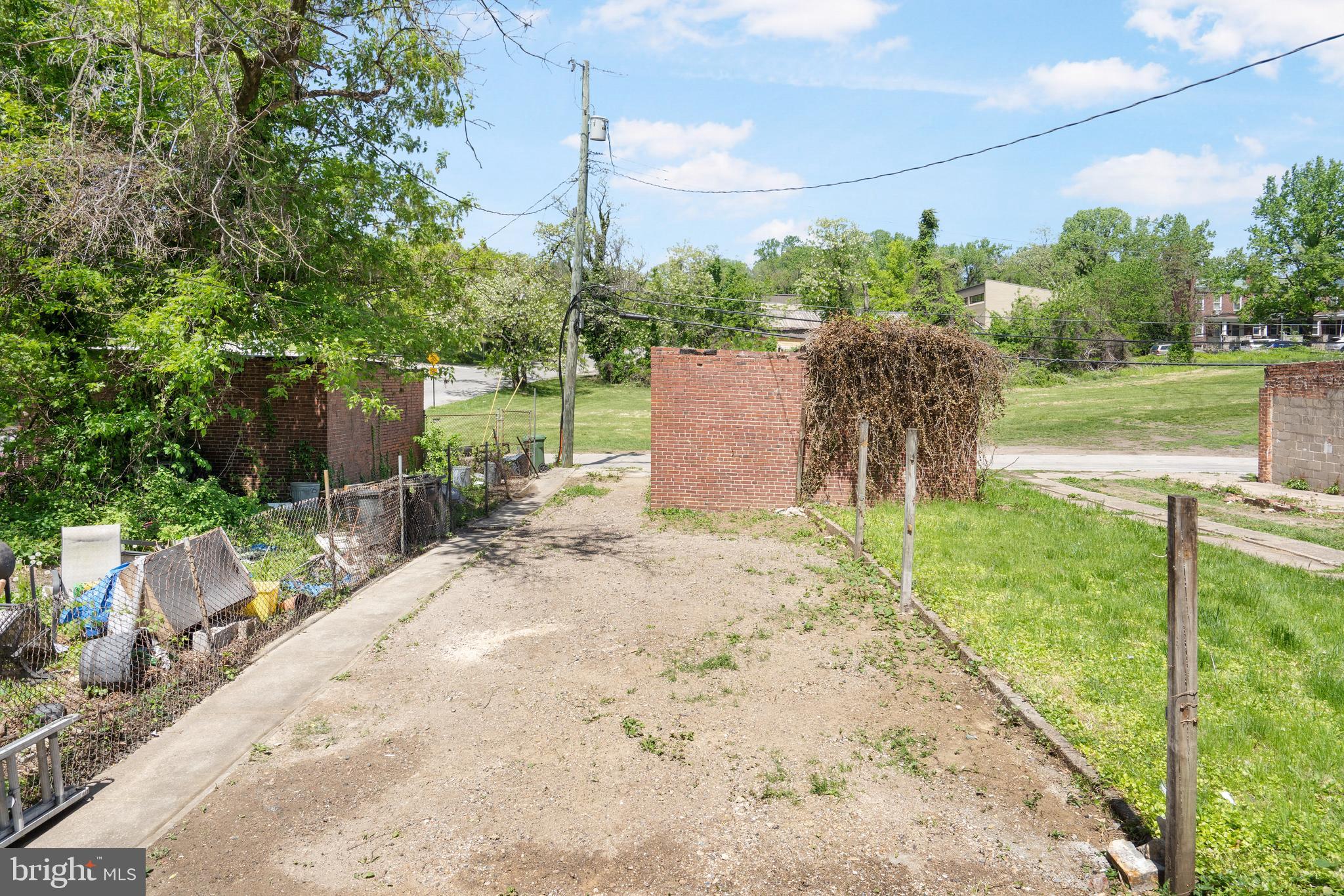 2332 ANOKA AVENUE