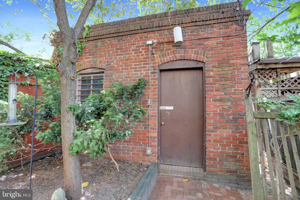 1510 PARK AVENUE