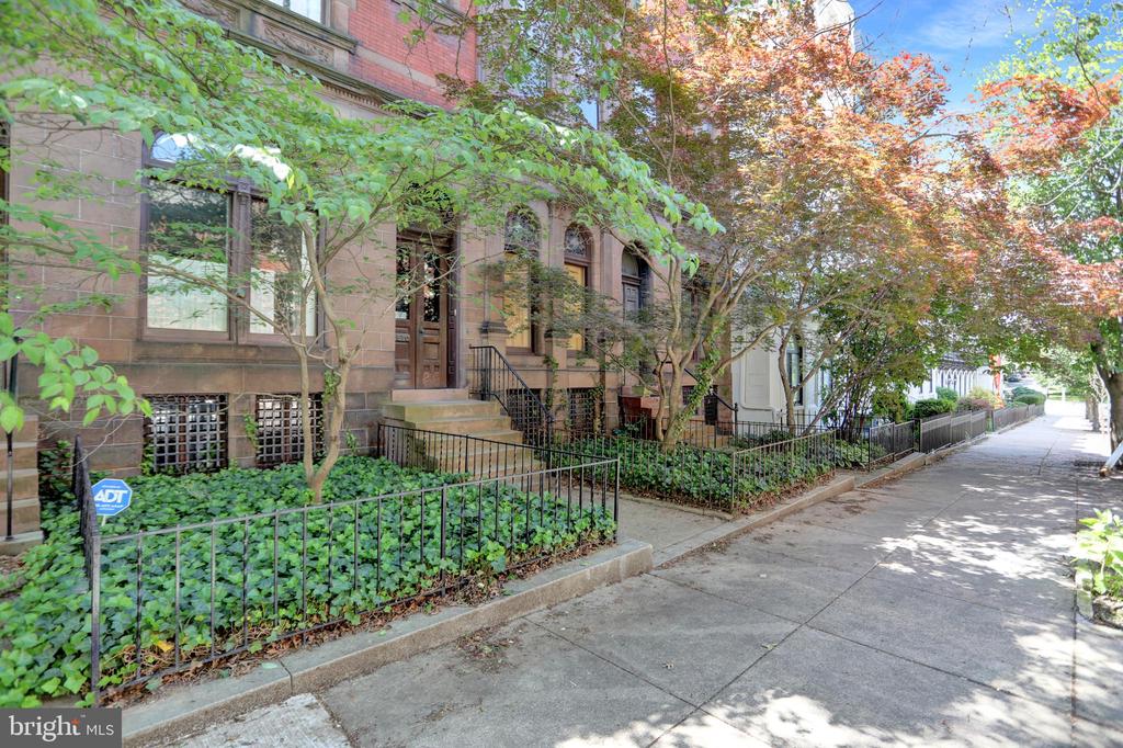1510 PARK AVENUE