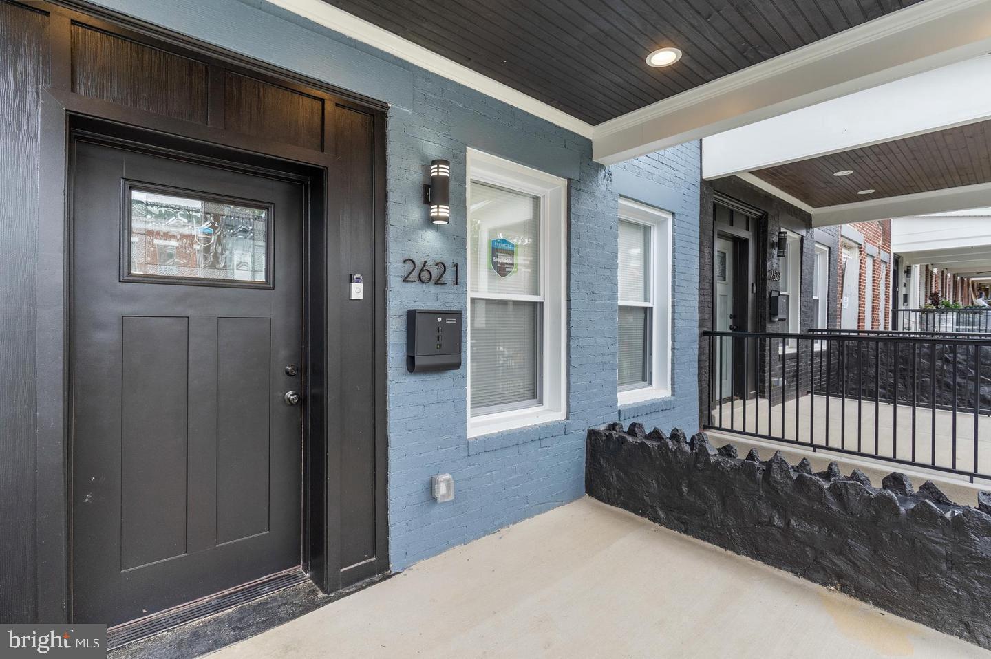 2132 E FEDERAL STREET