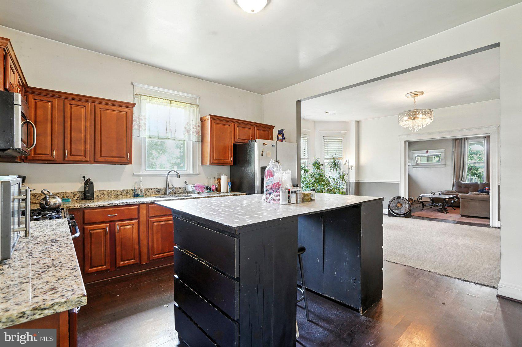 5500 STONINGTON AVENUE