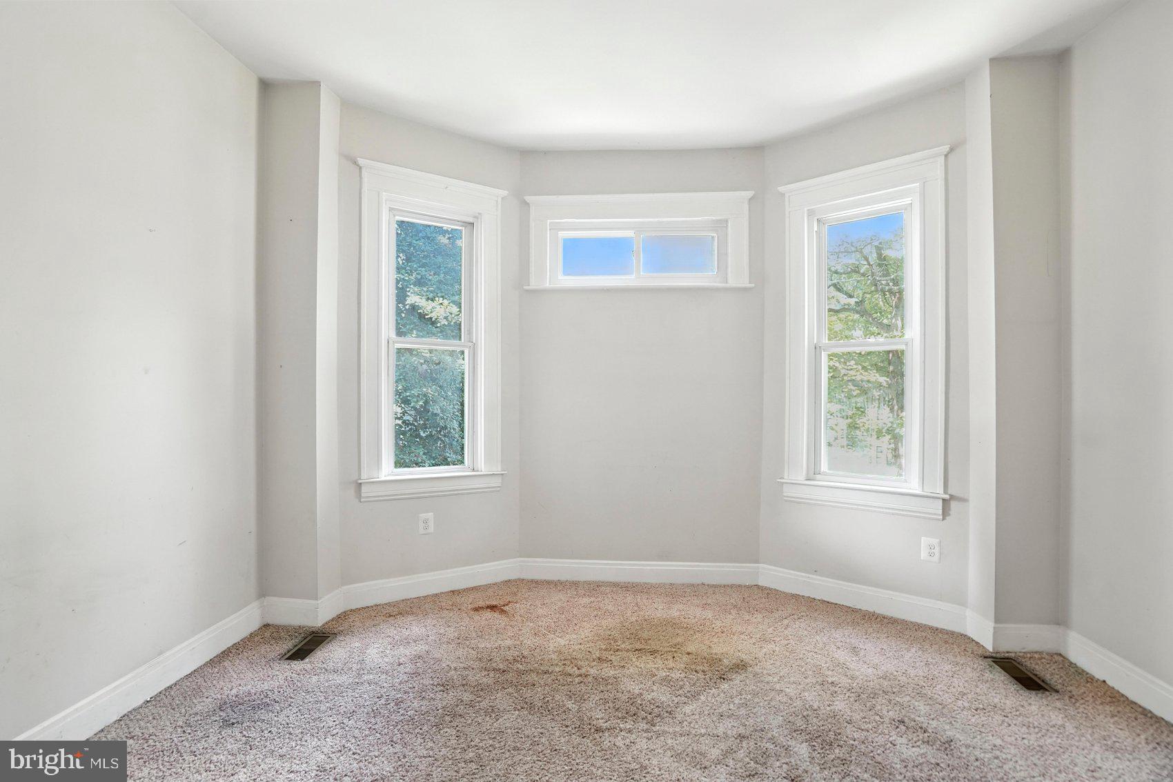 5500 STONINGTON AVENUE