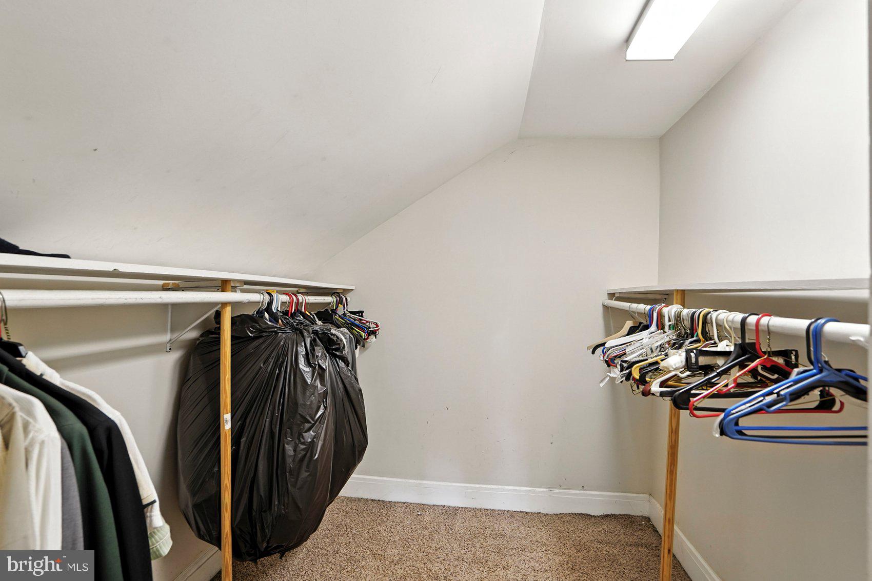 5500 STONINGTON AVENUE