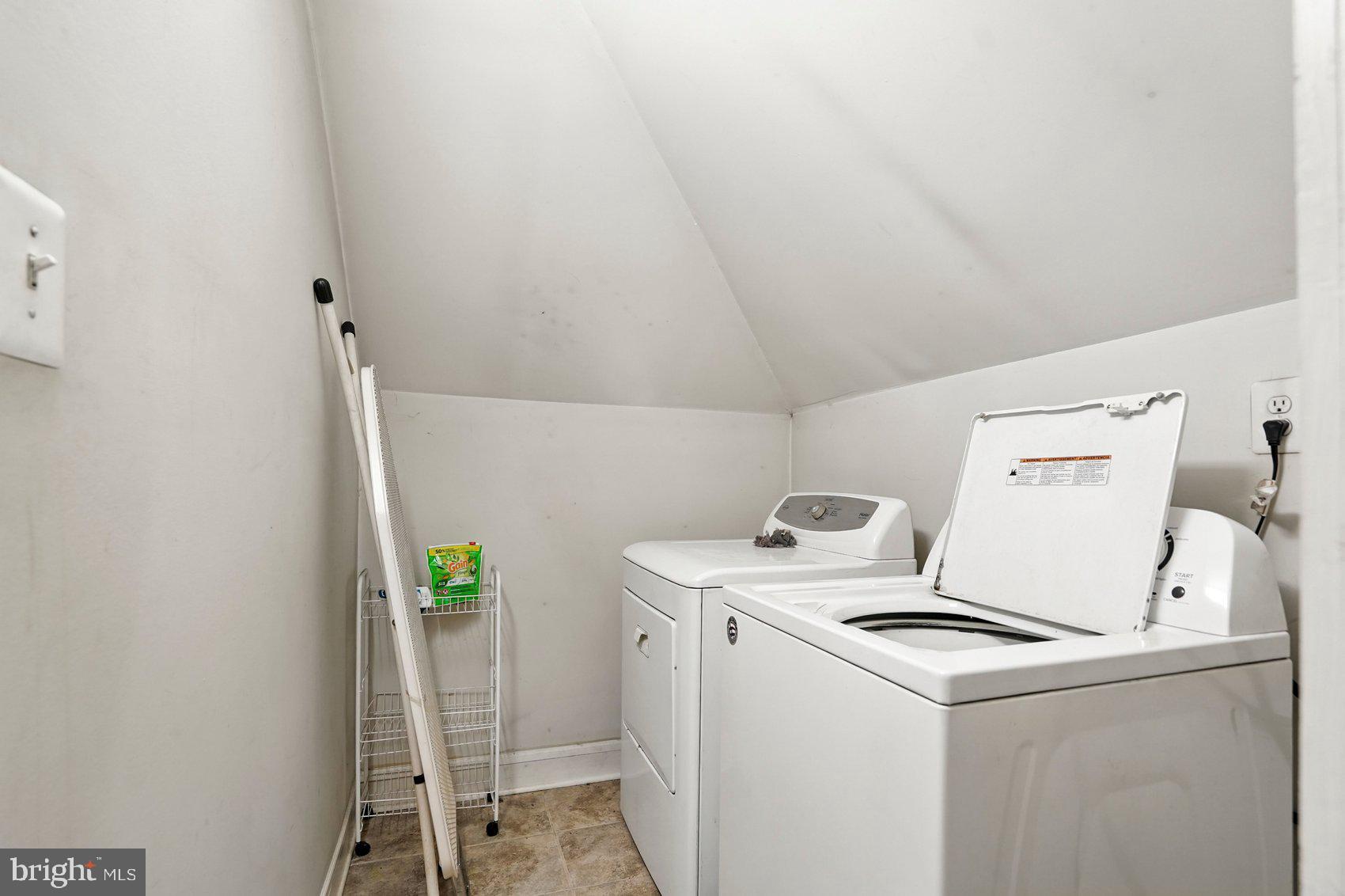 5500 STONINGTON AVENUE