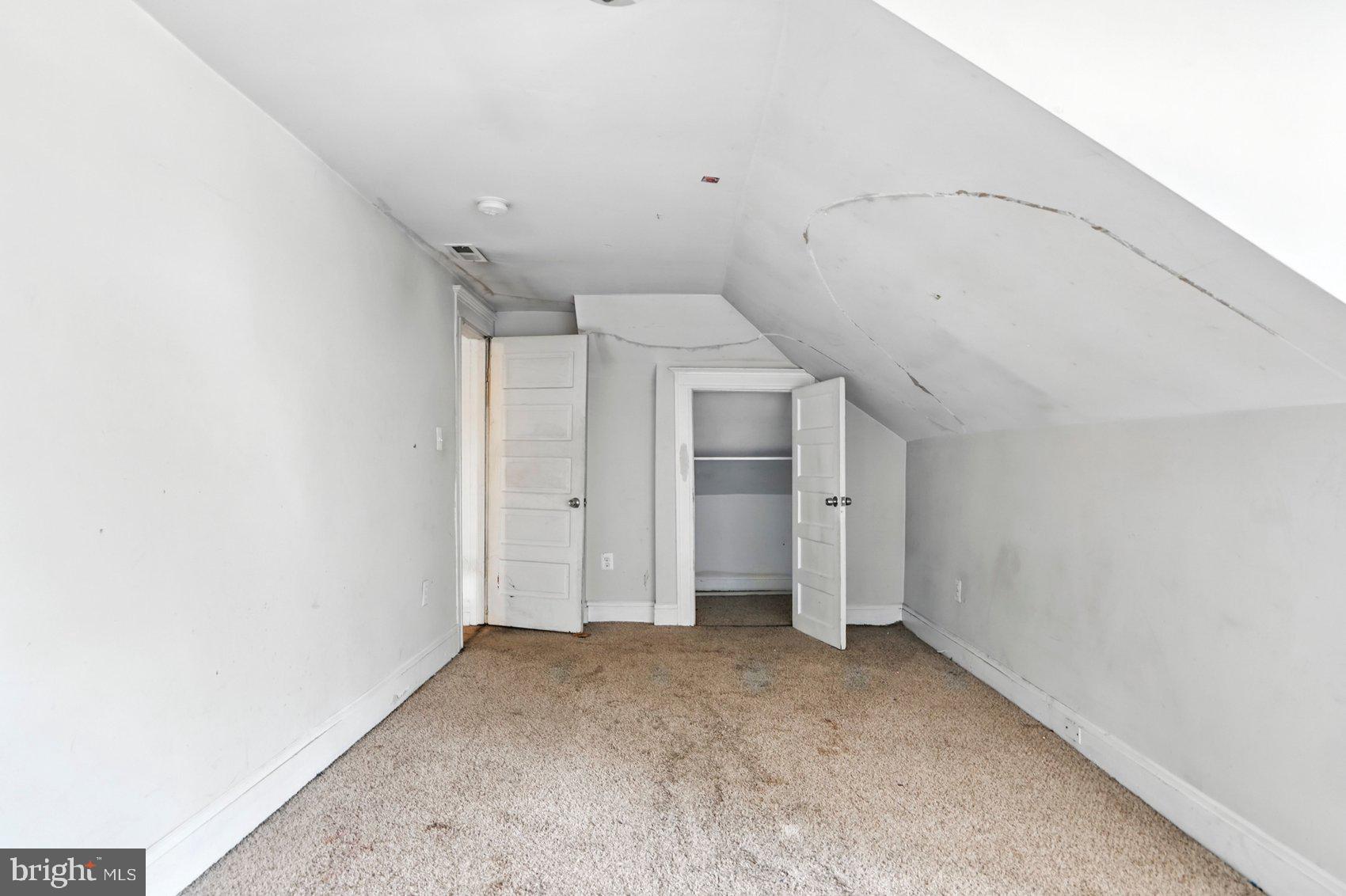 5500 STONINGTON AVENUE