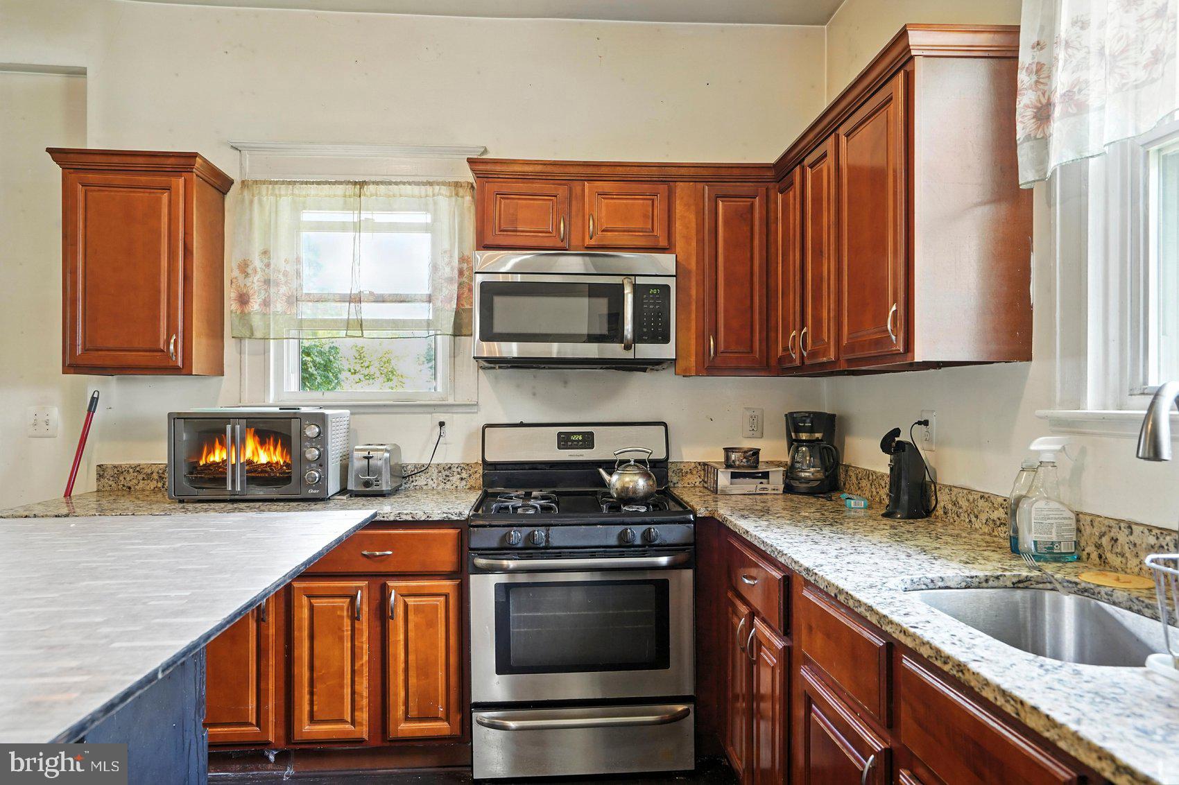 5500 STONINGTON AVENUE