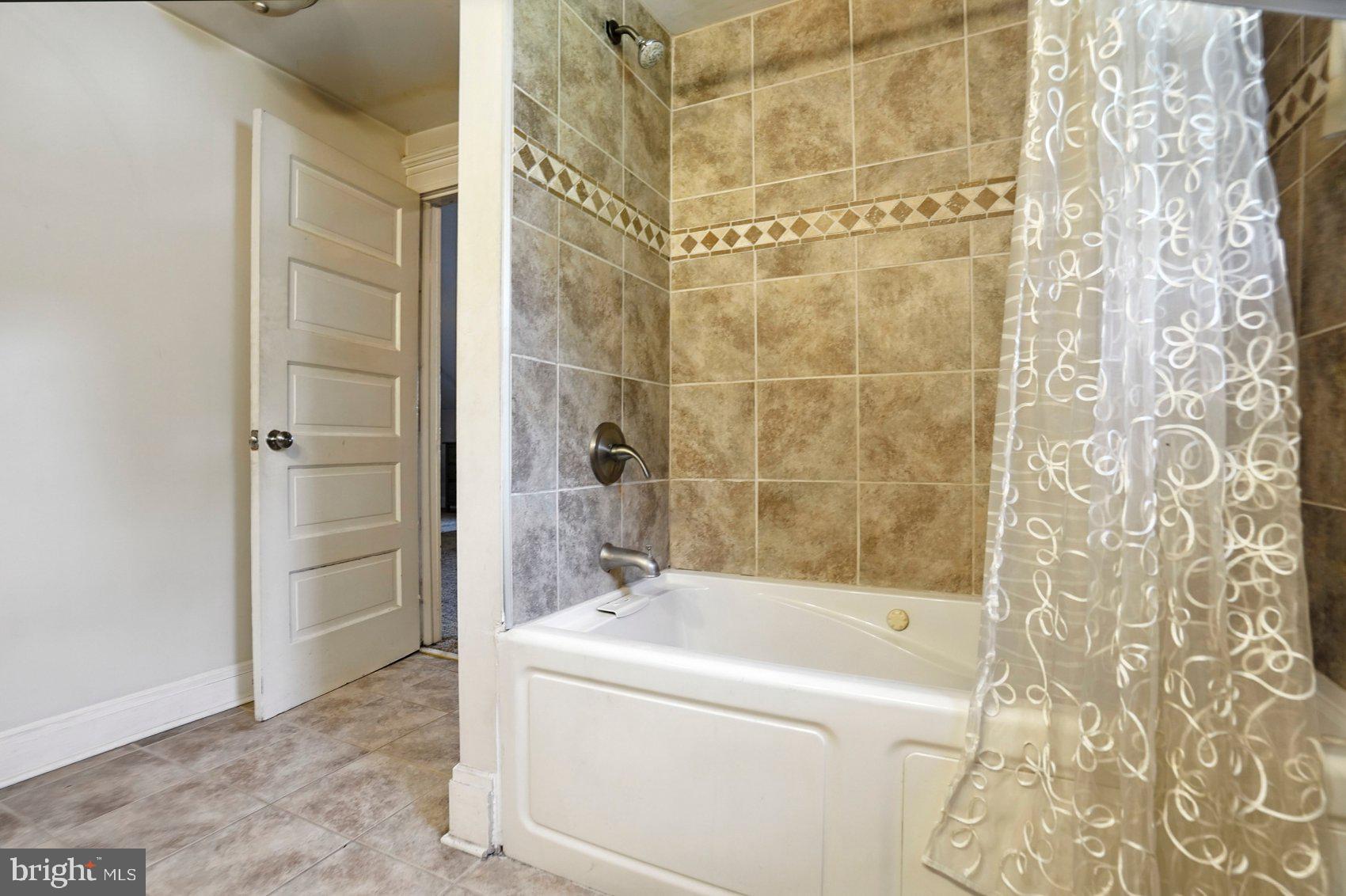 5500 STONINGTON AVENUE