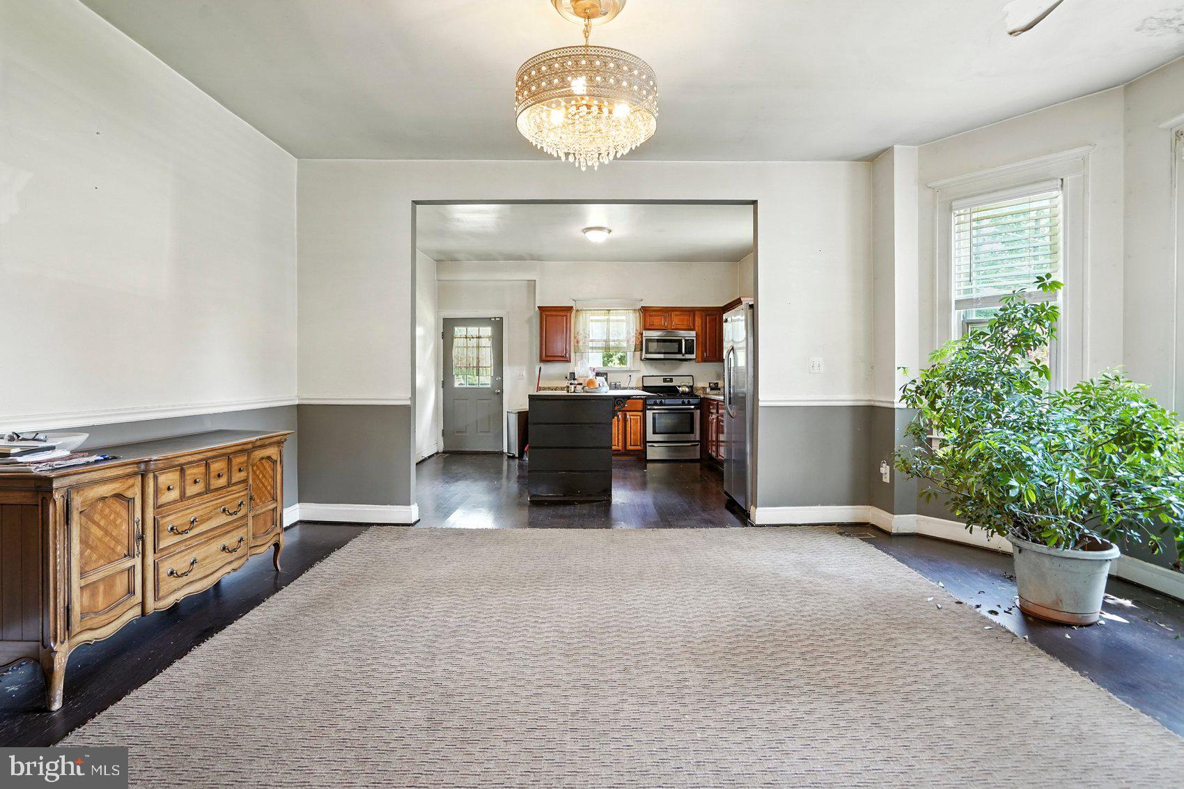 5500 STONINGTON AVENUE