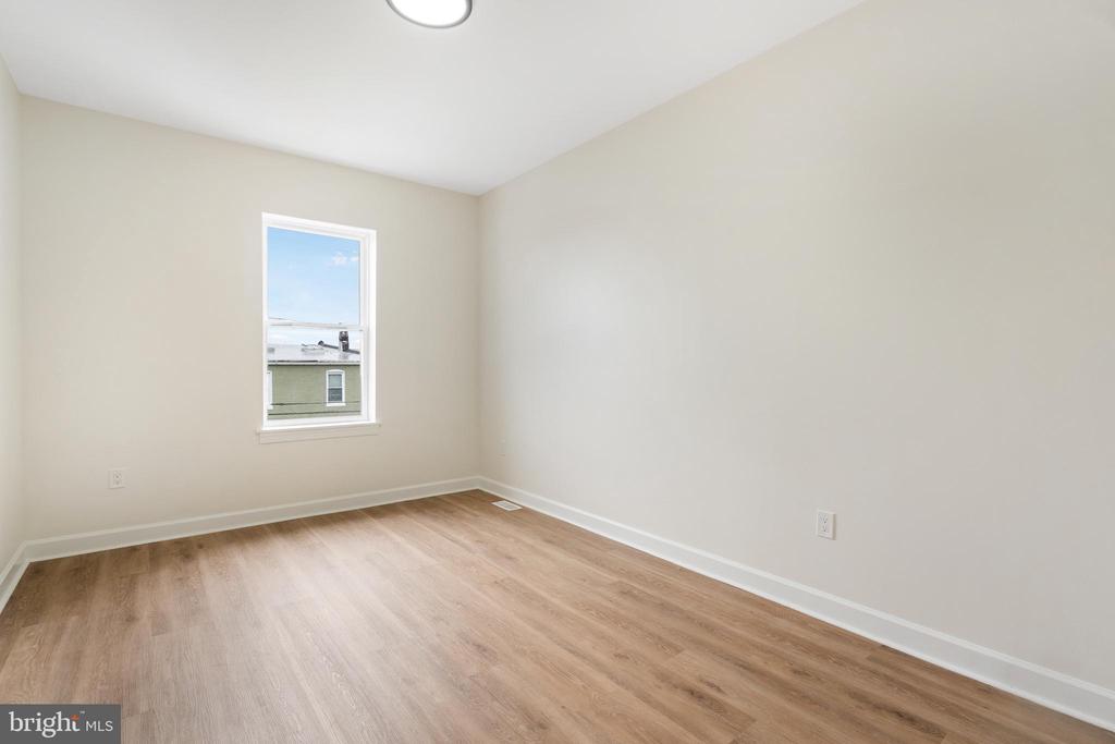 2419 HARLEM AVENUE