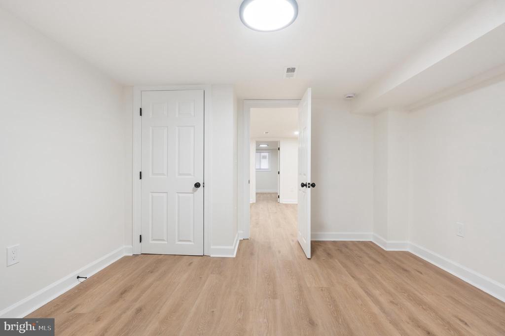 2419 HARLEM AVENUE