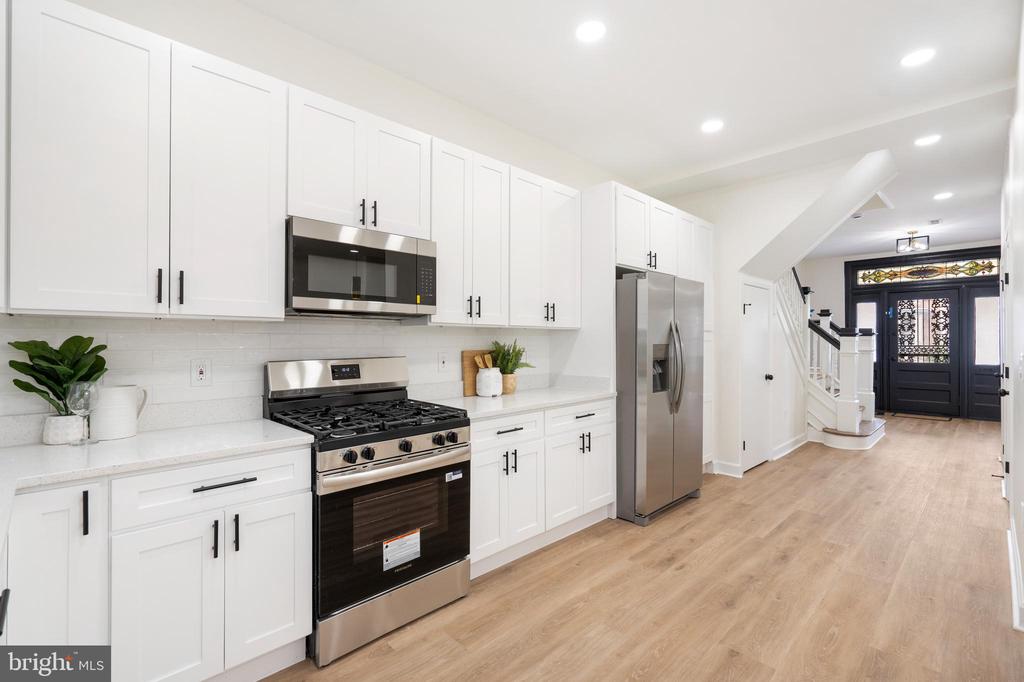 2419 HARLEM AVENUE