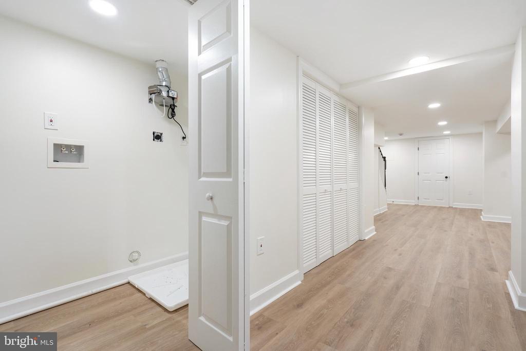 2419 HARLEM AVENUE
