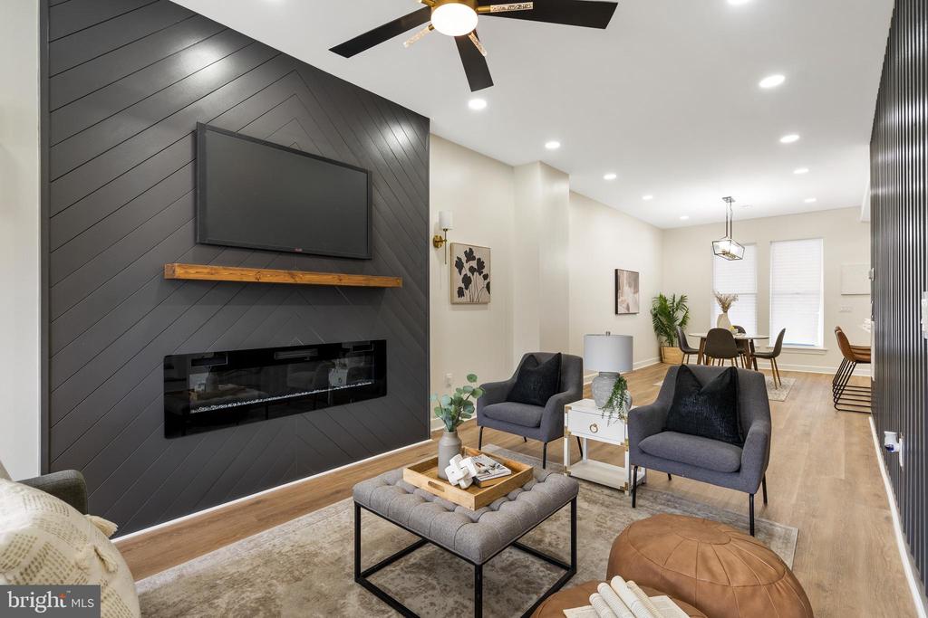 2419 HARLEM AVENUE