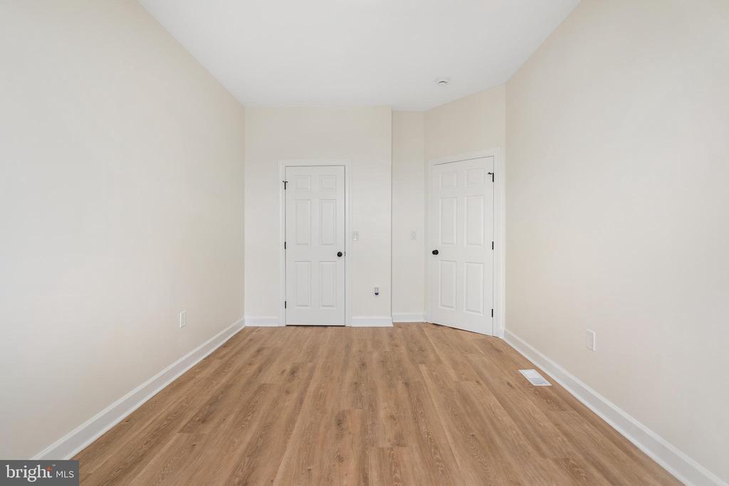 2419 HARLEM AVENUE