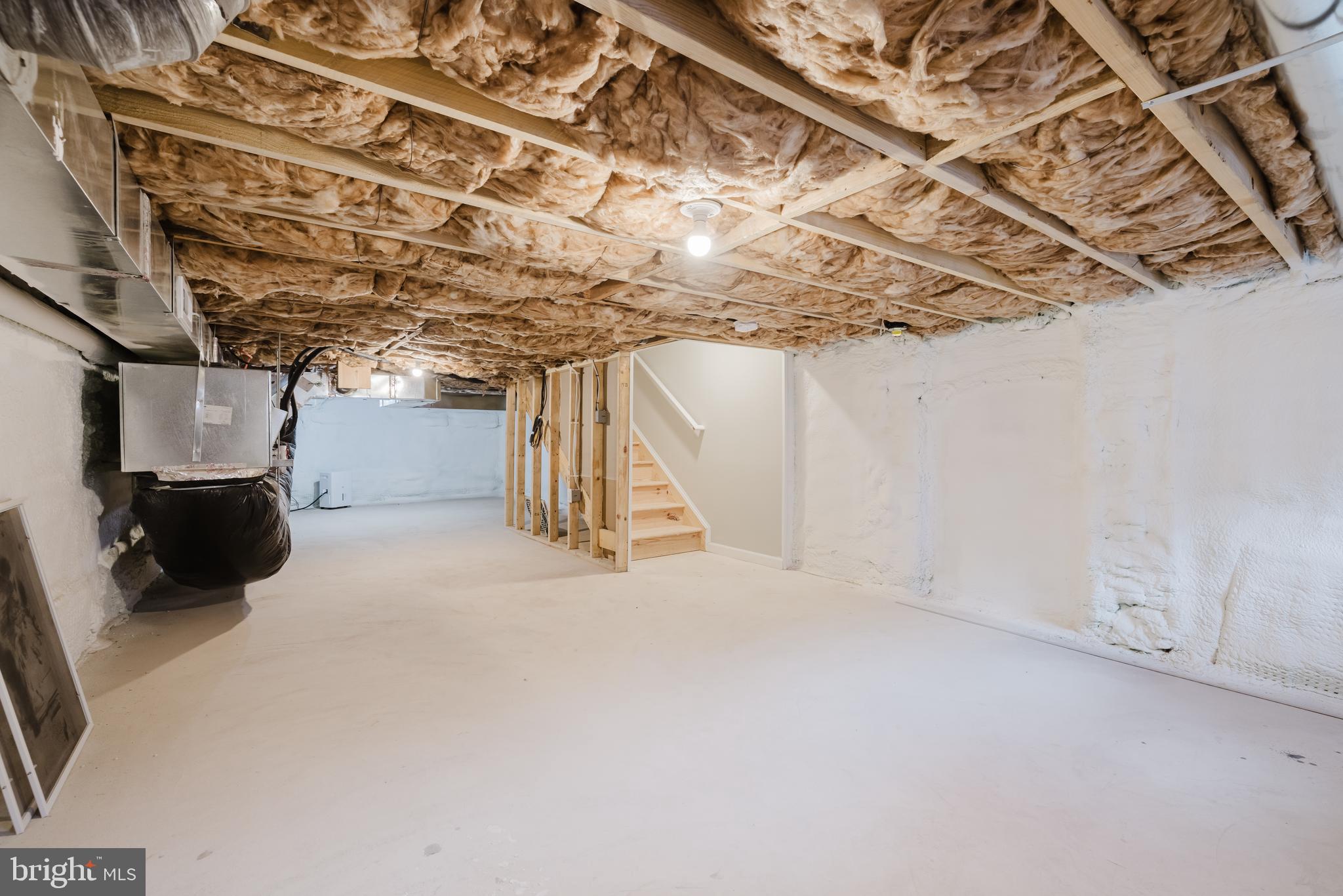 711 E PRESTON STREET