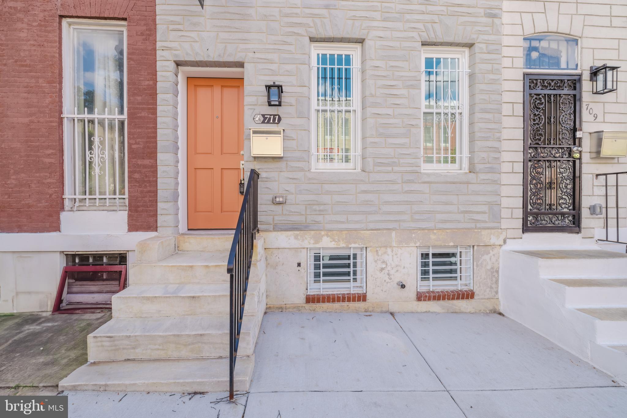 711 E PRESTON STREET