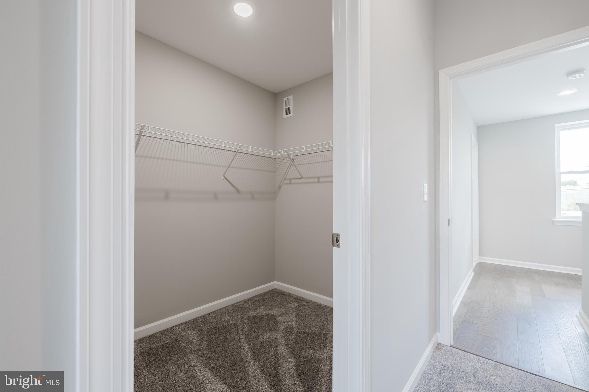 711 E PRESTON STREET