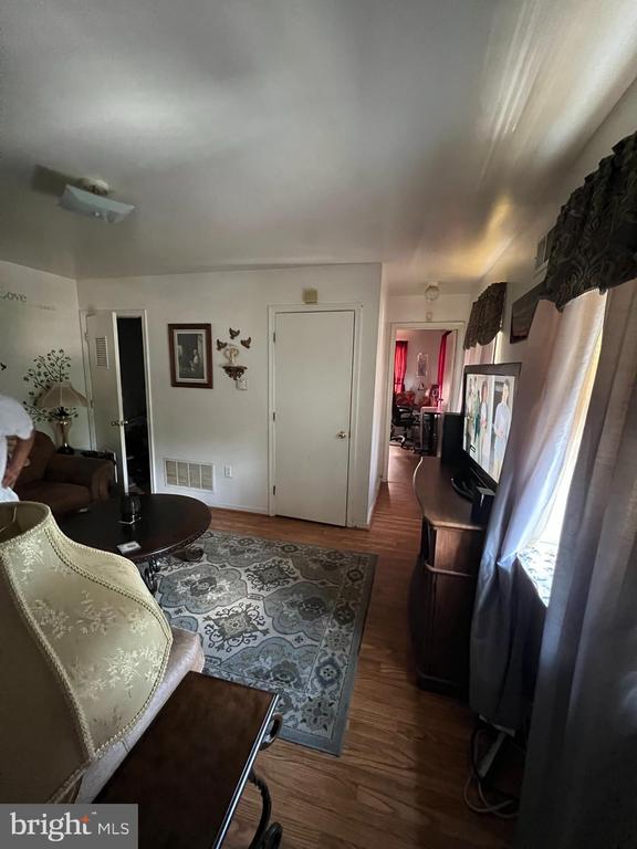 200 S GILMOR STREET