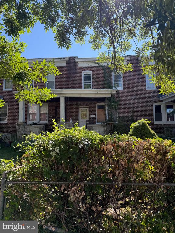 3619 OAKMONT AVENUE