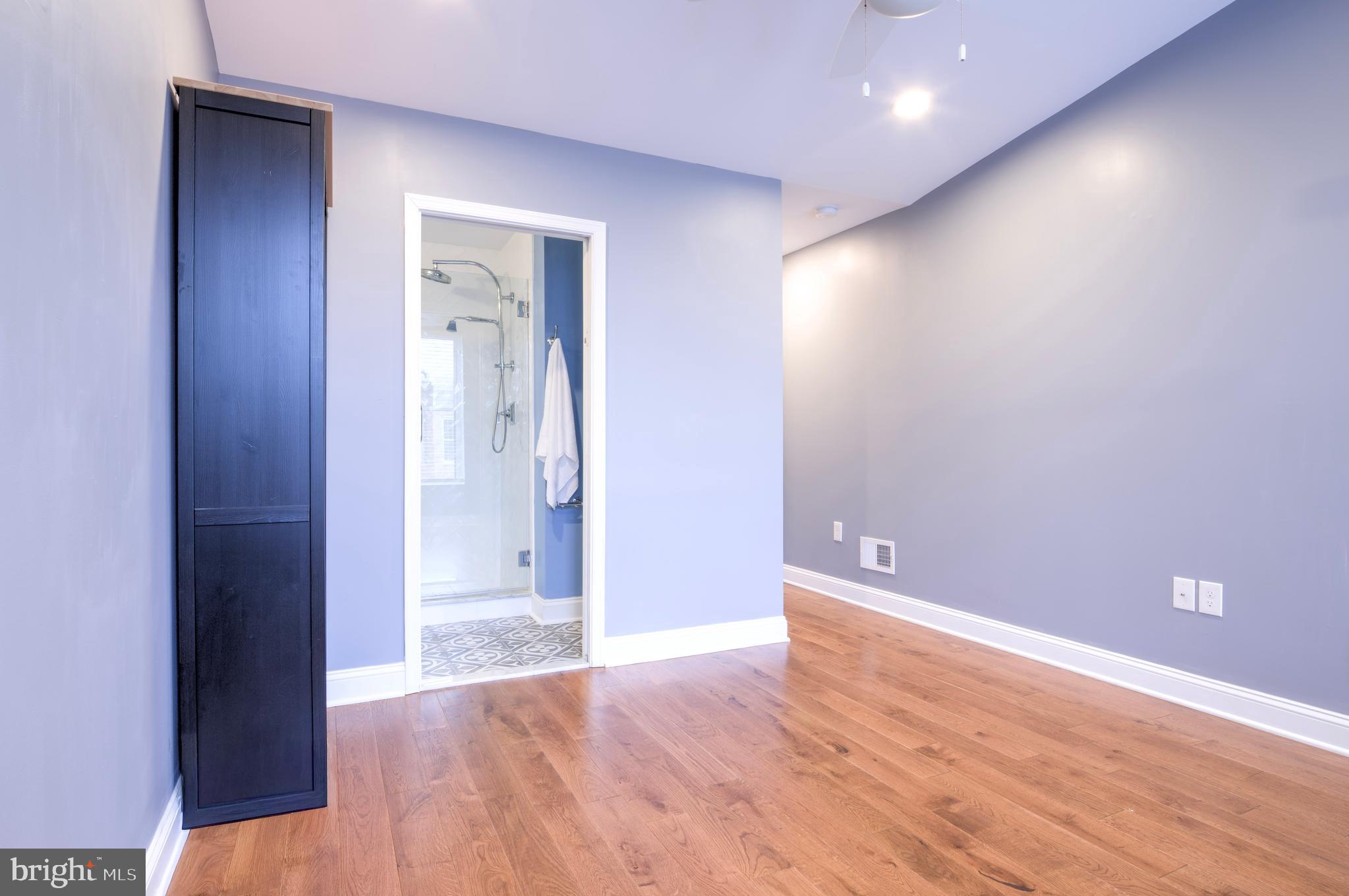 107 W CLEMENT STREET