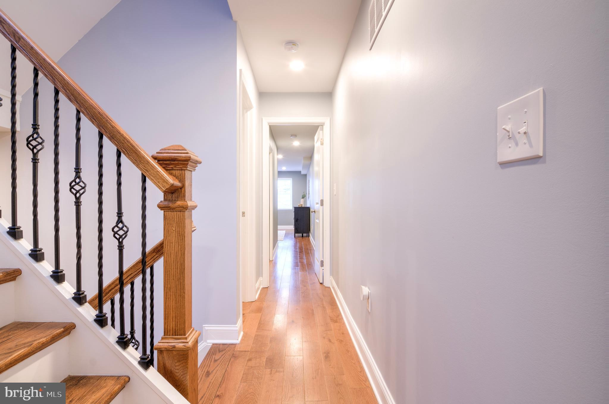 107 W CLEMENT STREET