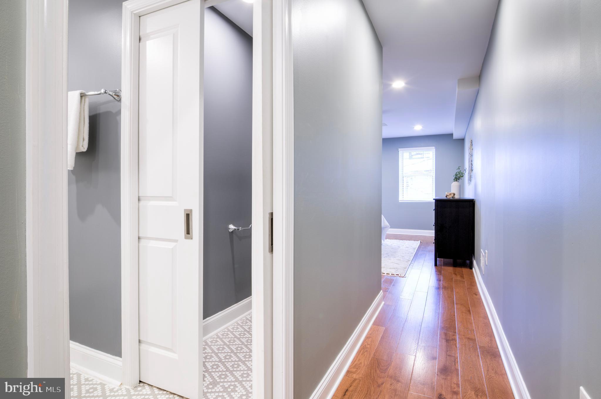 107 W CLEMENT STREET