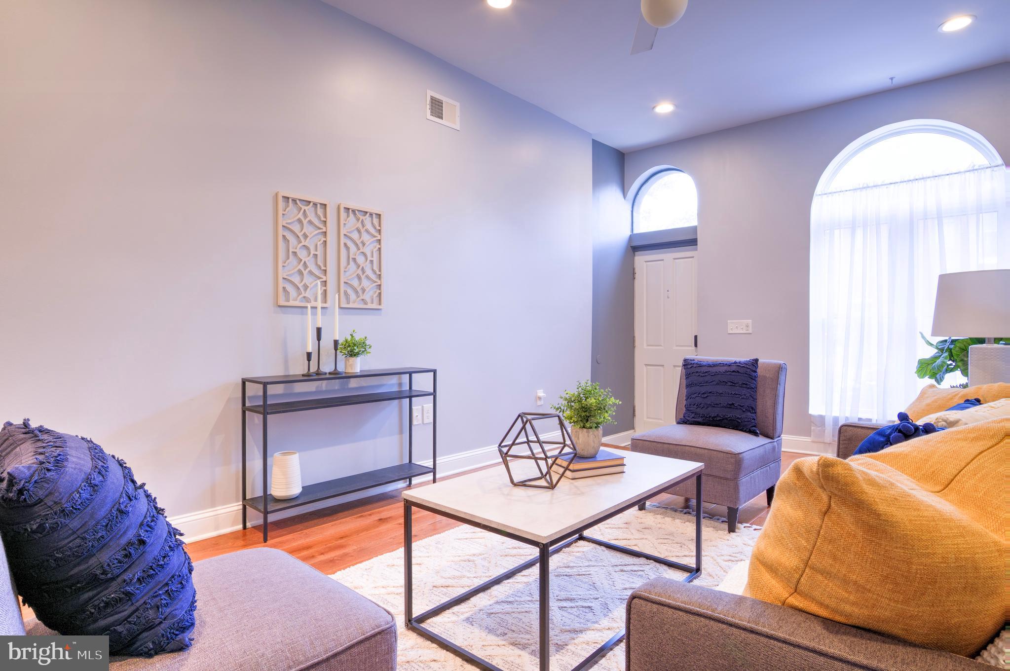 107 W CLEMENT STREET