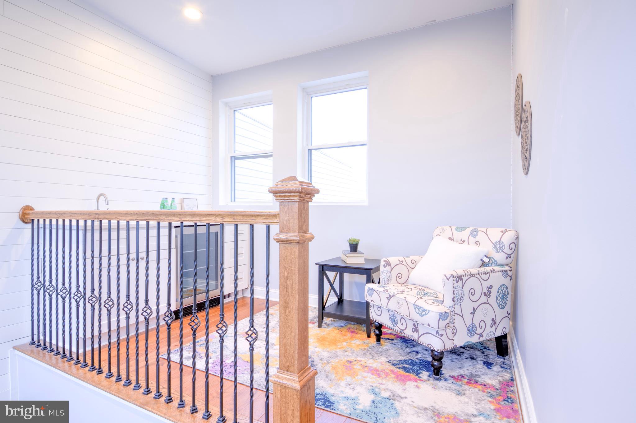 107 W CLEMENT STREET