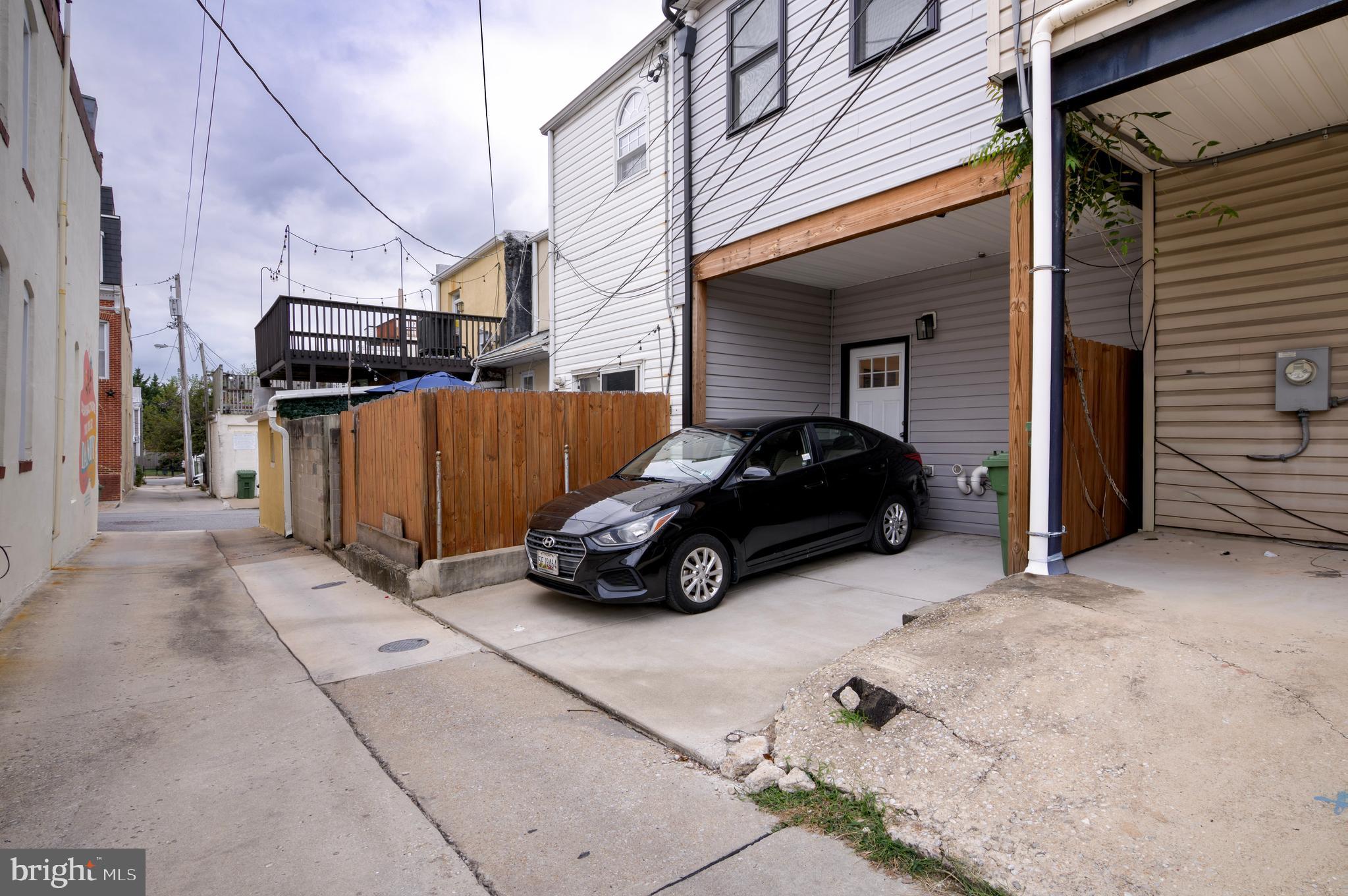 107 W CLEMENT STREET