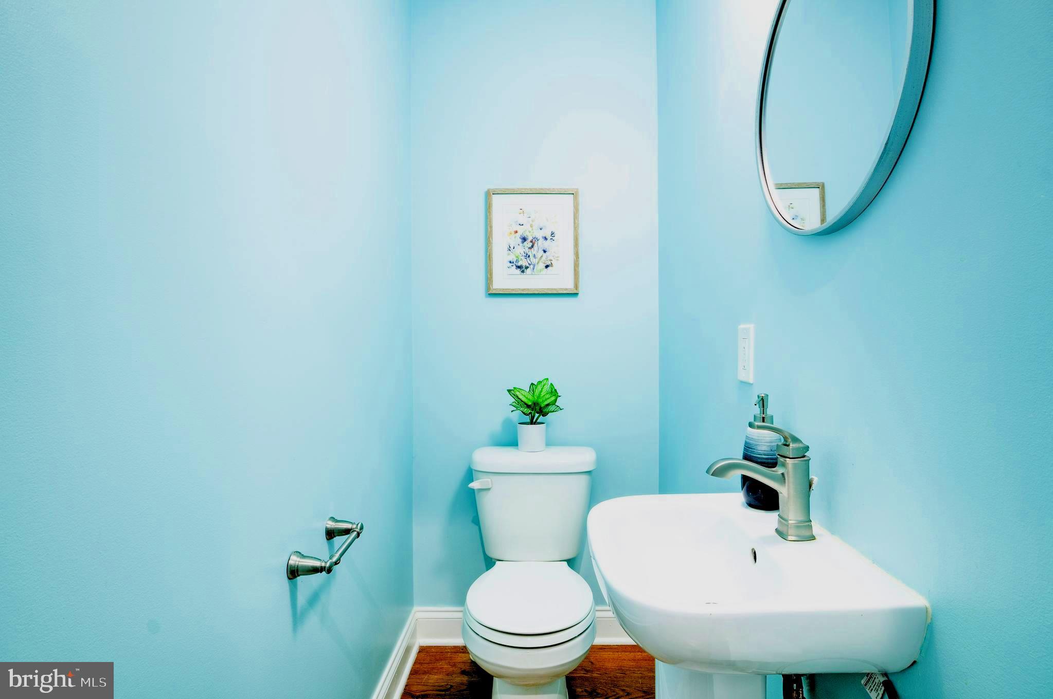 107 W CLEMENT STREET