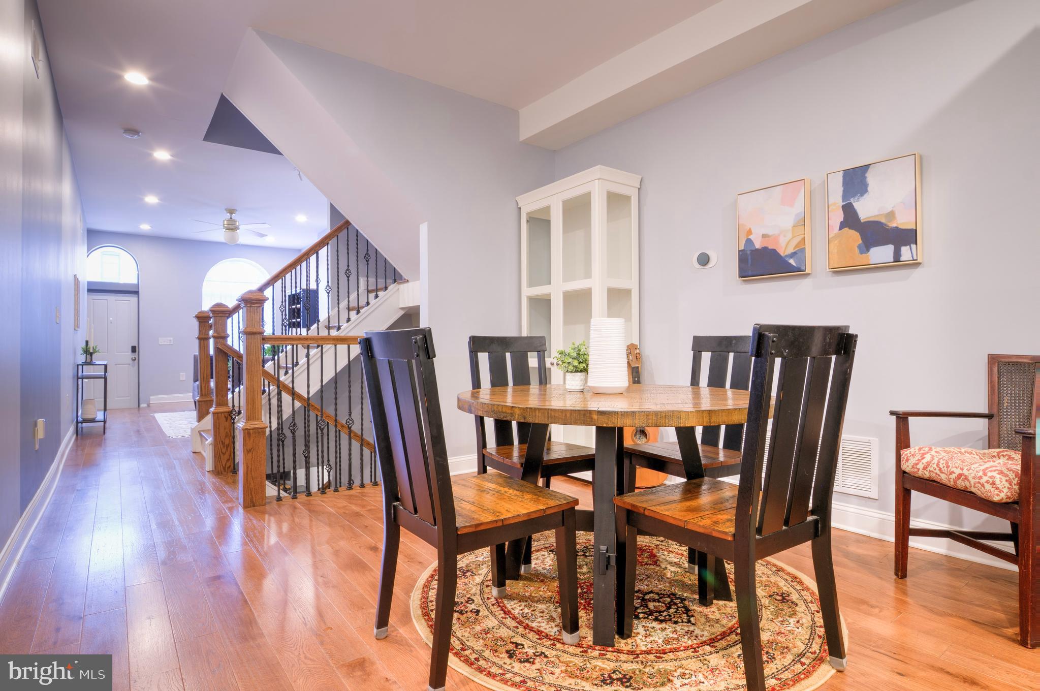 107 W CLEMENT STREET