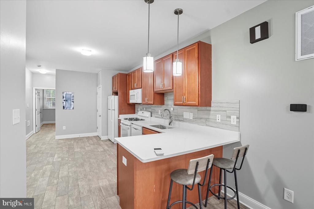1106 HARLEM AVENUE