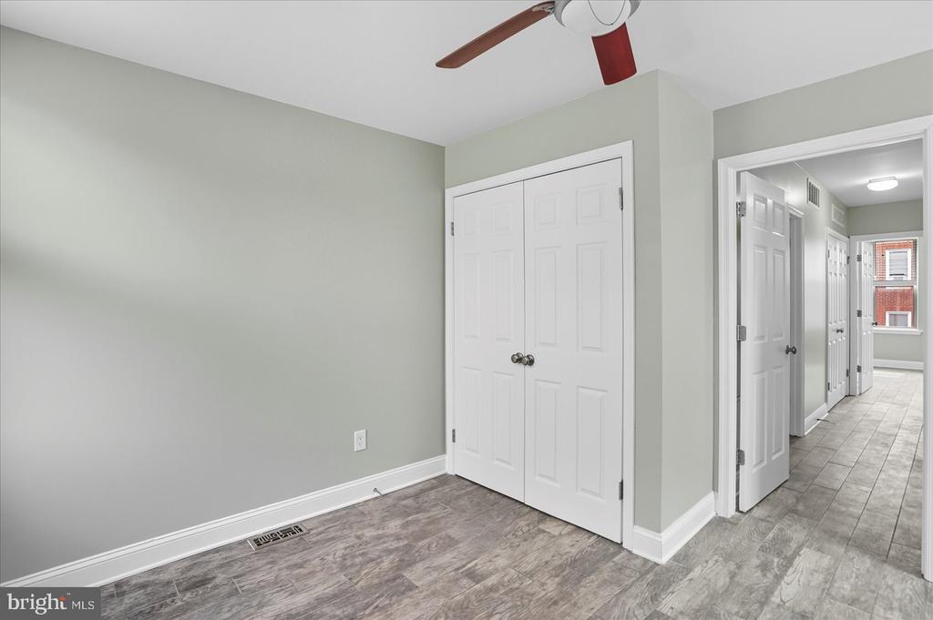 1106 HARLEM AVENUE