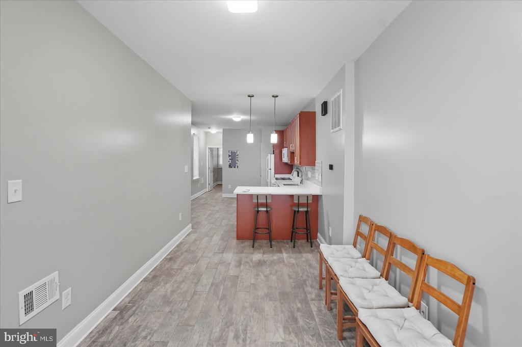 1106 HARLEM AVENUE