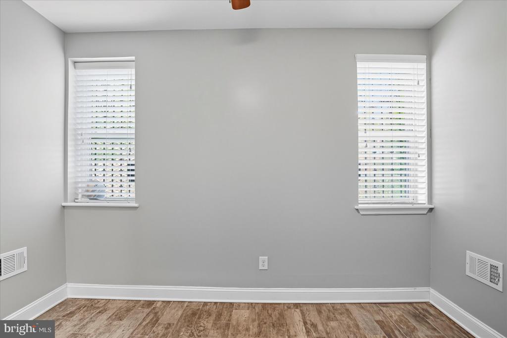 1106 HARLEM AVENUE