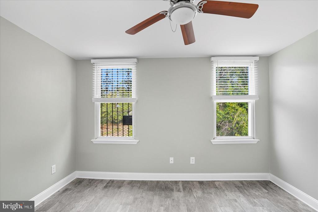 1106 HARLEM AVENUE