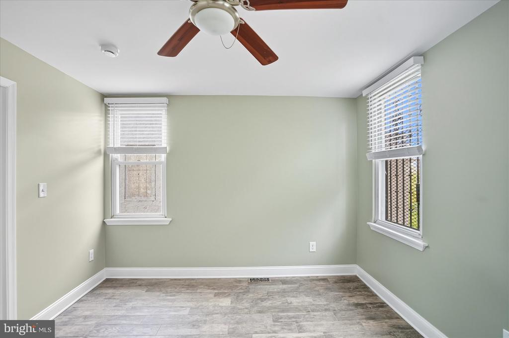 1106 HARLEM AVENUE