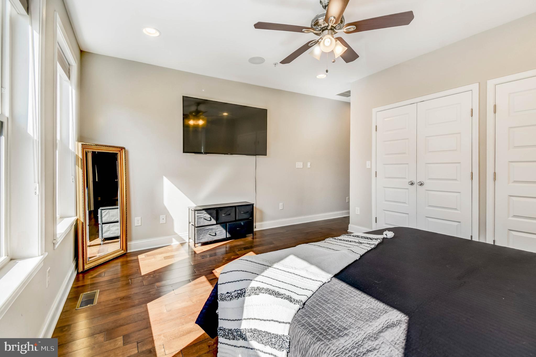 3039 E BALTIMORE STREET