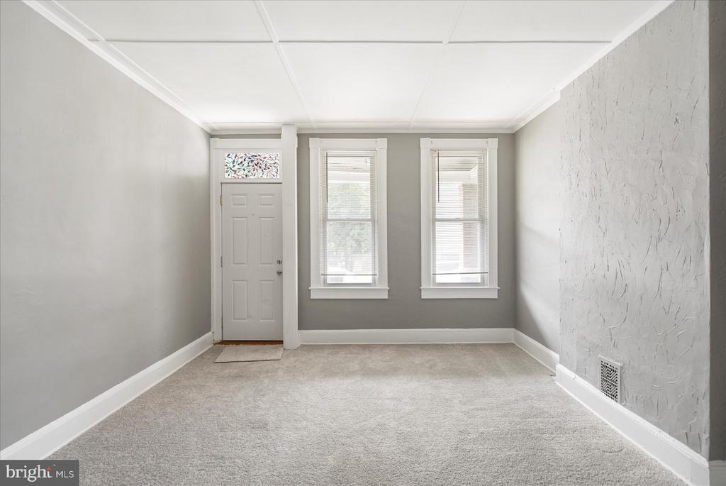 2946 ARUNAH AVENUE
