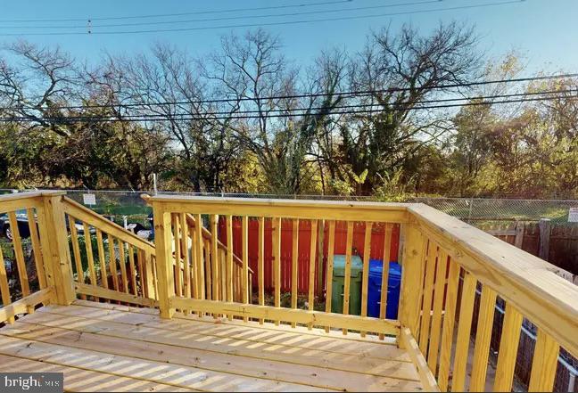 3325 RAVENWOOD AVENUE