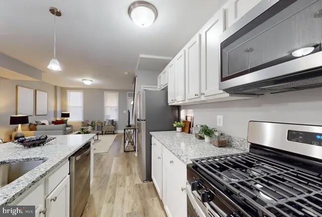 3325 RAVENWOOD AVENUE