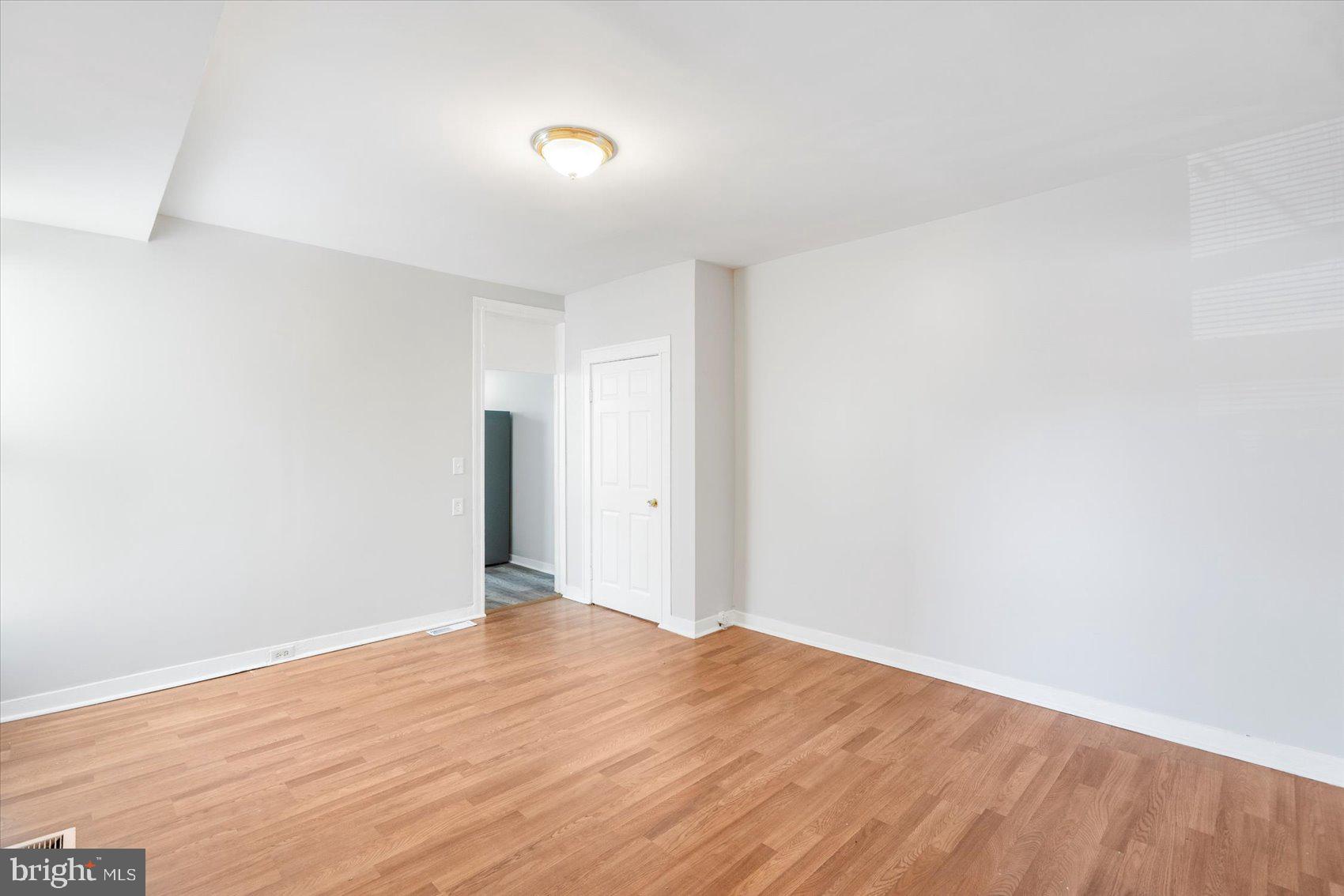 1637 MONTPELIER STREET